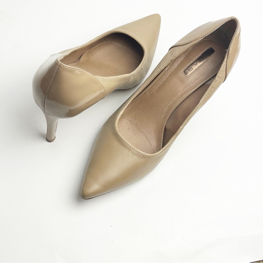 TAHARI Parson Tan Pointy Toe Patent Leather Back High Heels Pumps, Size 9 Career